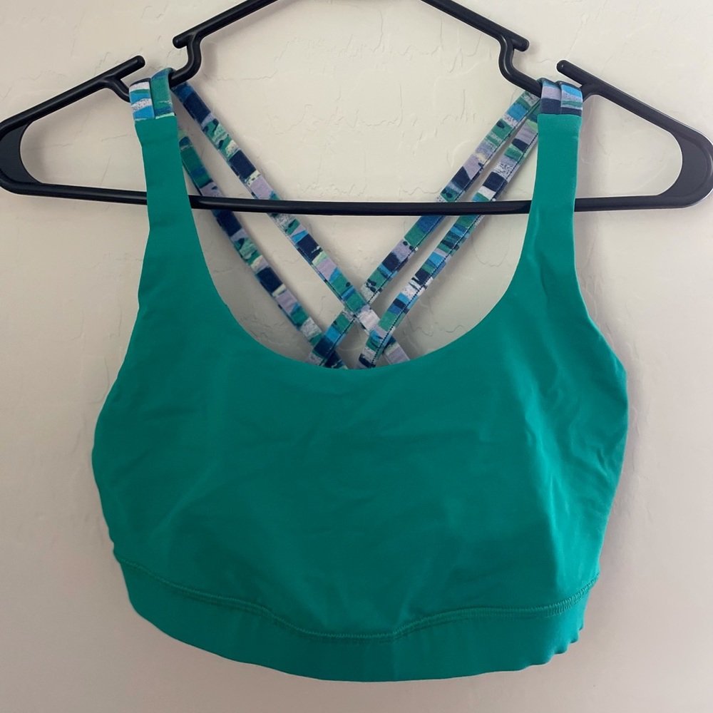 Lululemon green size 8 sports bra